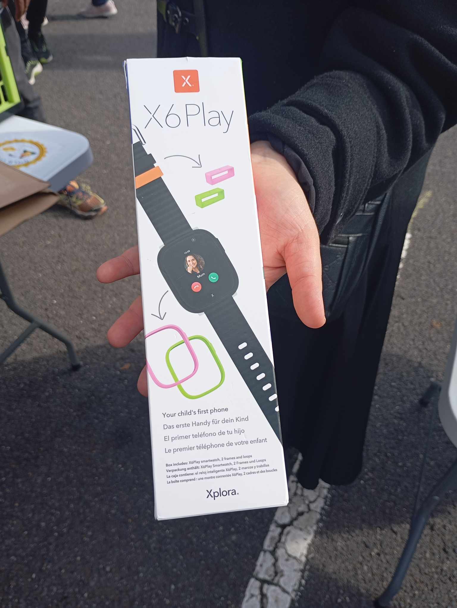 Montre connectée X6 Play reçue dans un colis Goldcolis. Acheter des colis perdus, c’est découvrir des articles inattendus et utiles